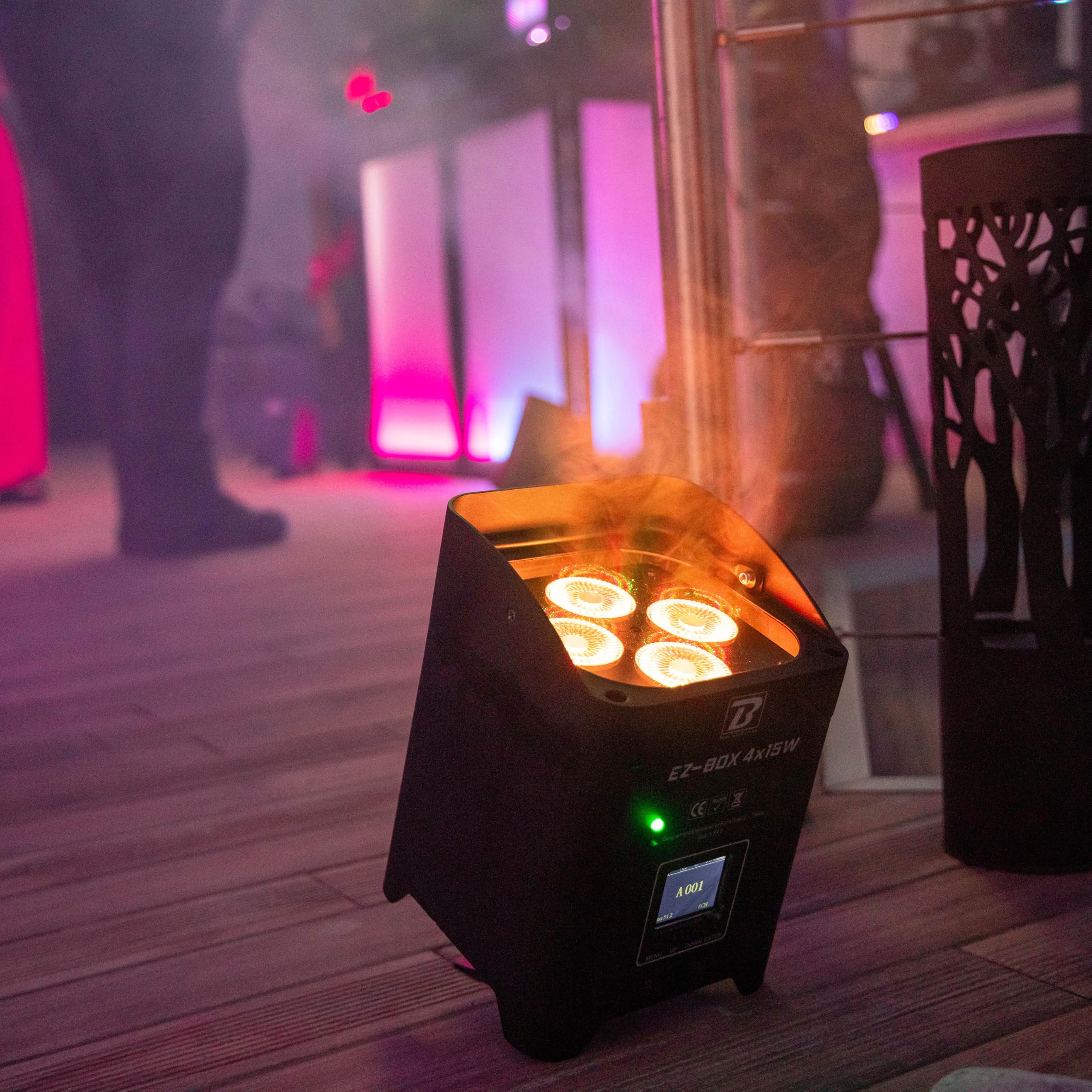 boomtonedj-ez-box-4x15w-projecteur-led-rgbw-batterie-dmx-sans-fil image 5