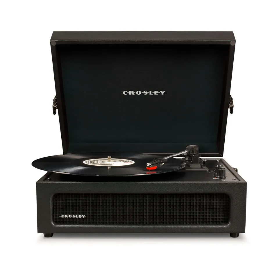 crosley-voyager-platine-vinyle-valise-bluetooth-noire image 1